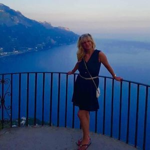 Meet your Posher, Gina